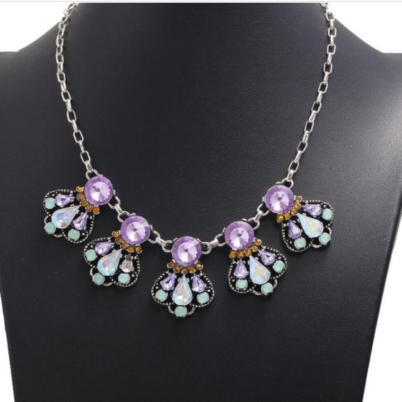 Rhinestone Crystal Bib Accent Necklace - Picture 4 of 8